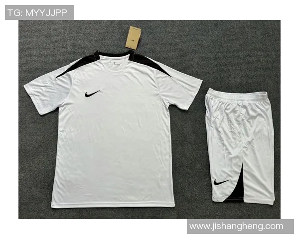 高清足球星球衣男款图片展示 各大俱乐部精选球衣设计与款式解析 高清足球星球衣男款图片展示 各大俱乐部精选球衣设计与款式解析